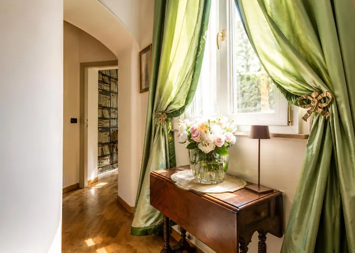 Vittoria's Atelier In Piazza Di Spagna *